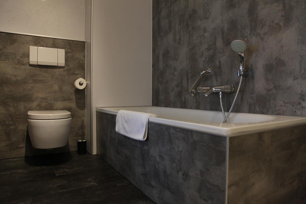 City Hotel 오스 외부 사진