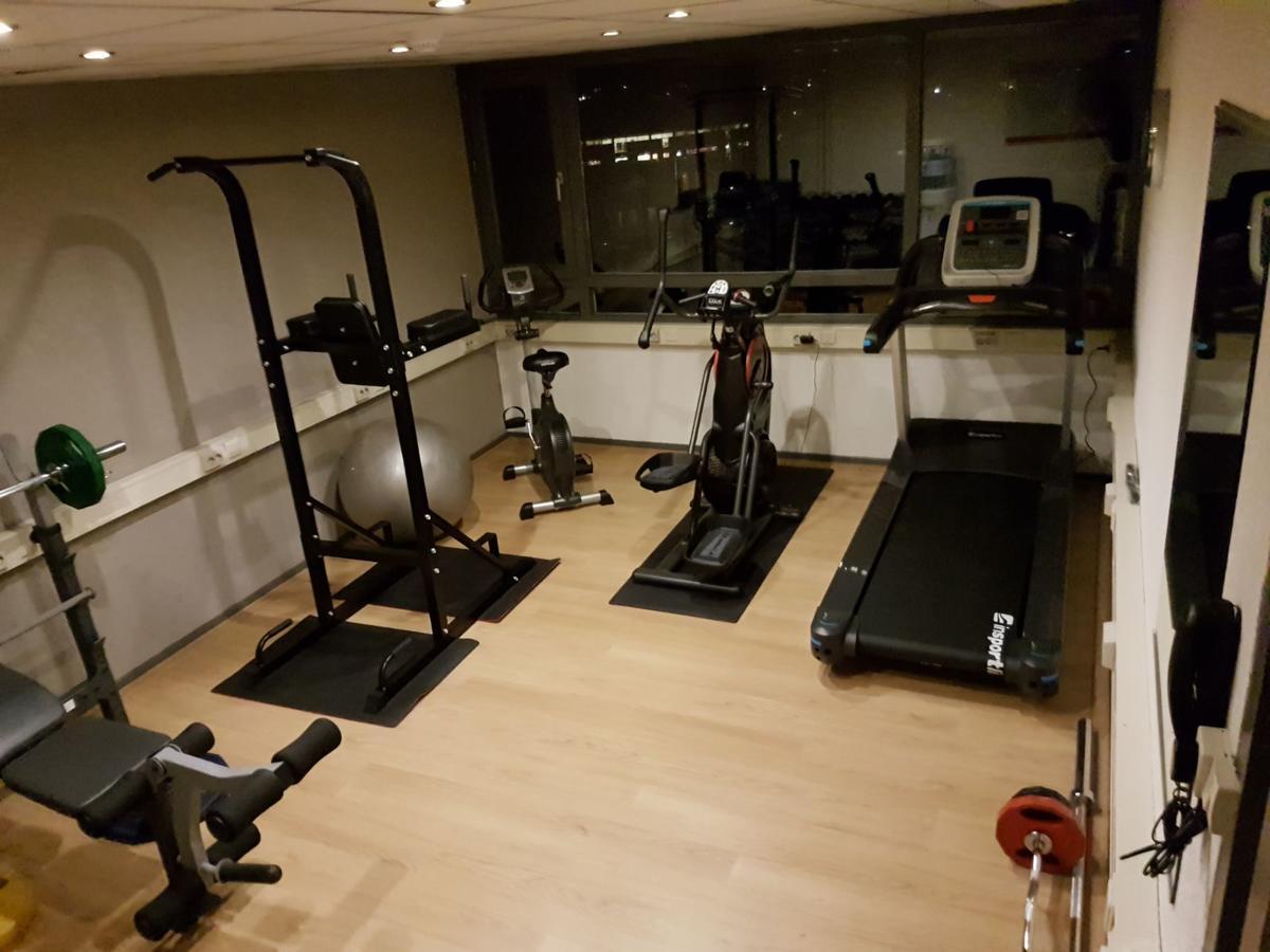City Hotel 오스 외부 사진