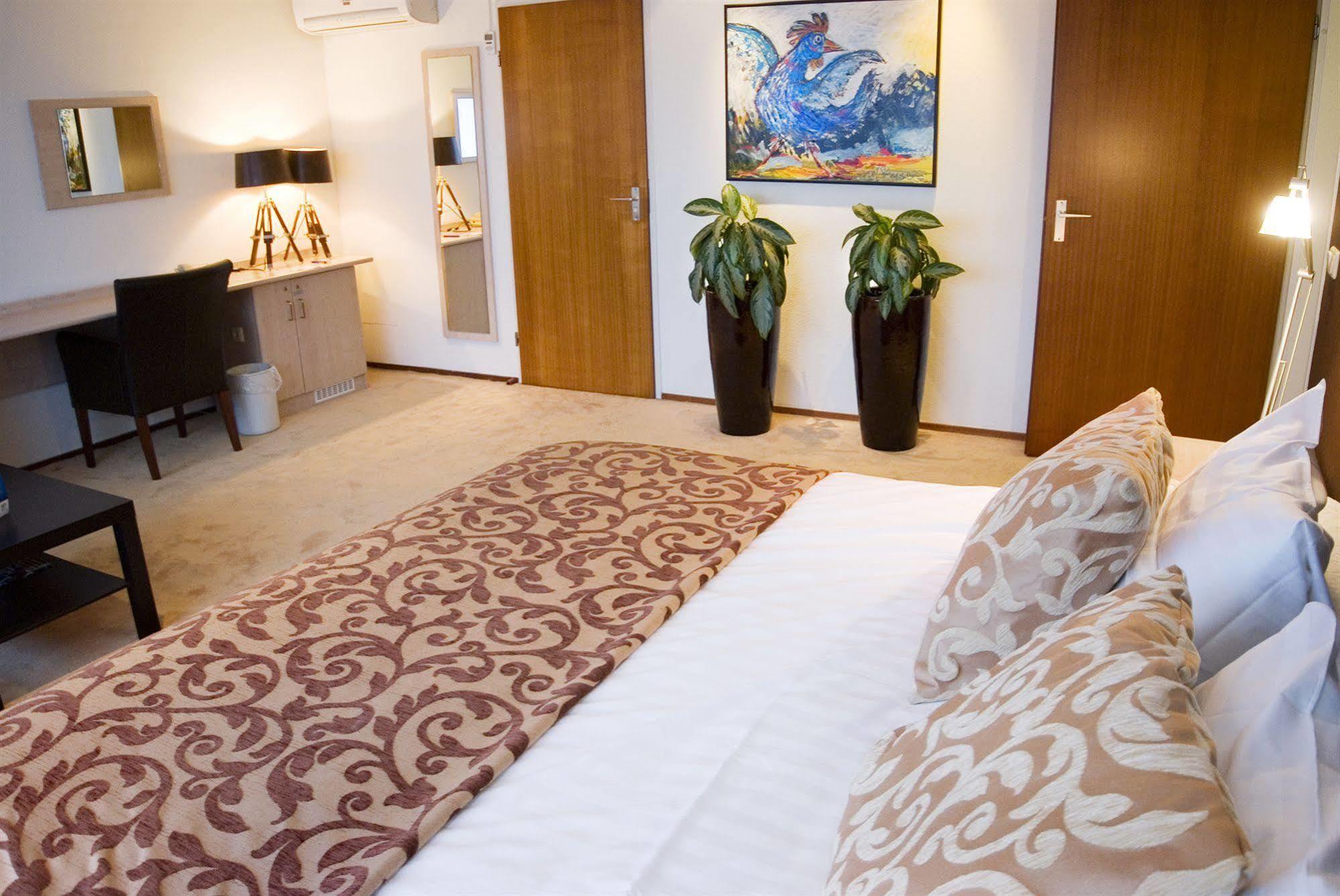 City Hotel 오스 외부 사진